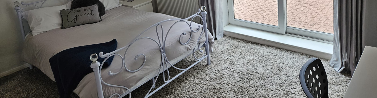 Bedroom at The Pilot House, Kegworth.